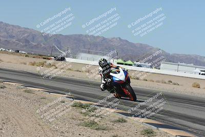 media/Oct-30-2025-Racers Edge (Thu) [[dabbdaf680]]/3-B Group/Session 3 (Turn 15 Inside)/